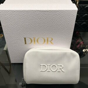 Dior pouch